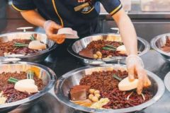 鹵菜熟食店如何經(jīng)營賺錢？