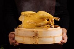 開鹽焗雞店可以搭配其他產品嗎？